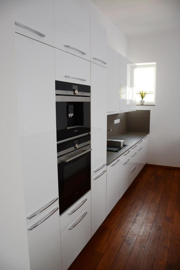 Premium Apartment Near Banska Bystrica Square With Two Big Bedrooms Luaran gambar