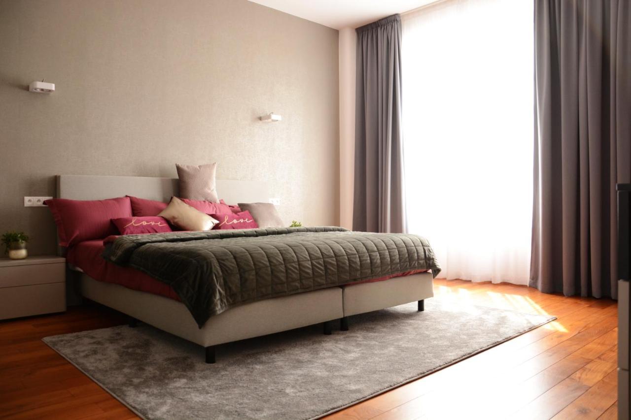 Premium Apartment Near Banska Bystrica Square With Two Big Bedrooms Luaran gambar